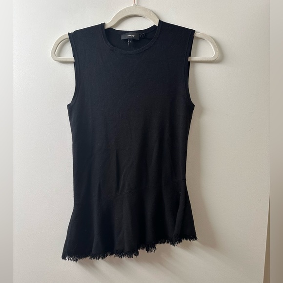 Black asymmetric knit Theory top - Picture 1 of 1